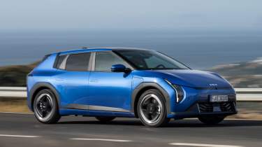 Kia EV4 - front action